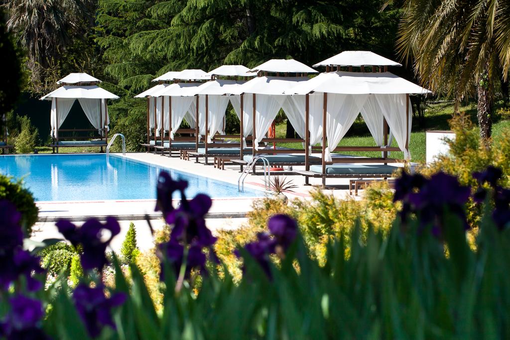 grand-spa-rodina-bas